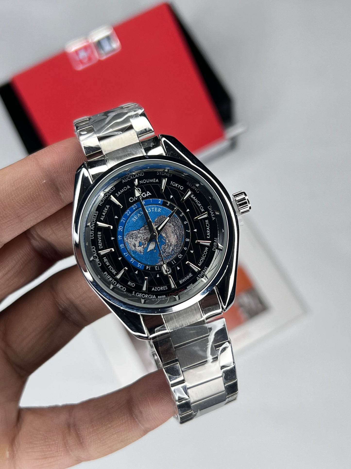 OMG SeaMaster World (Silver Case)