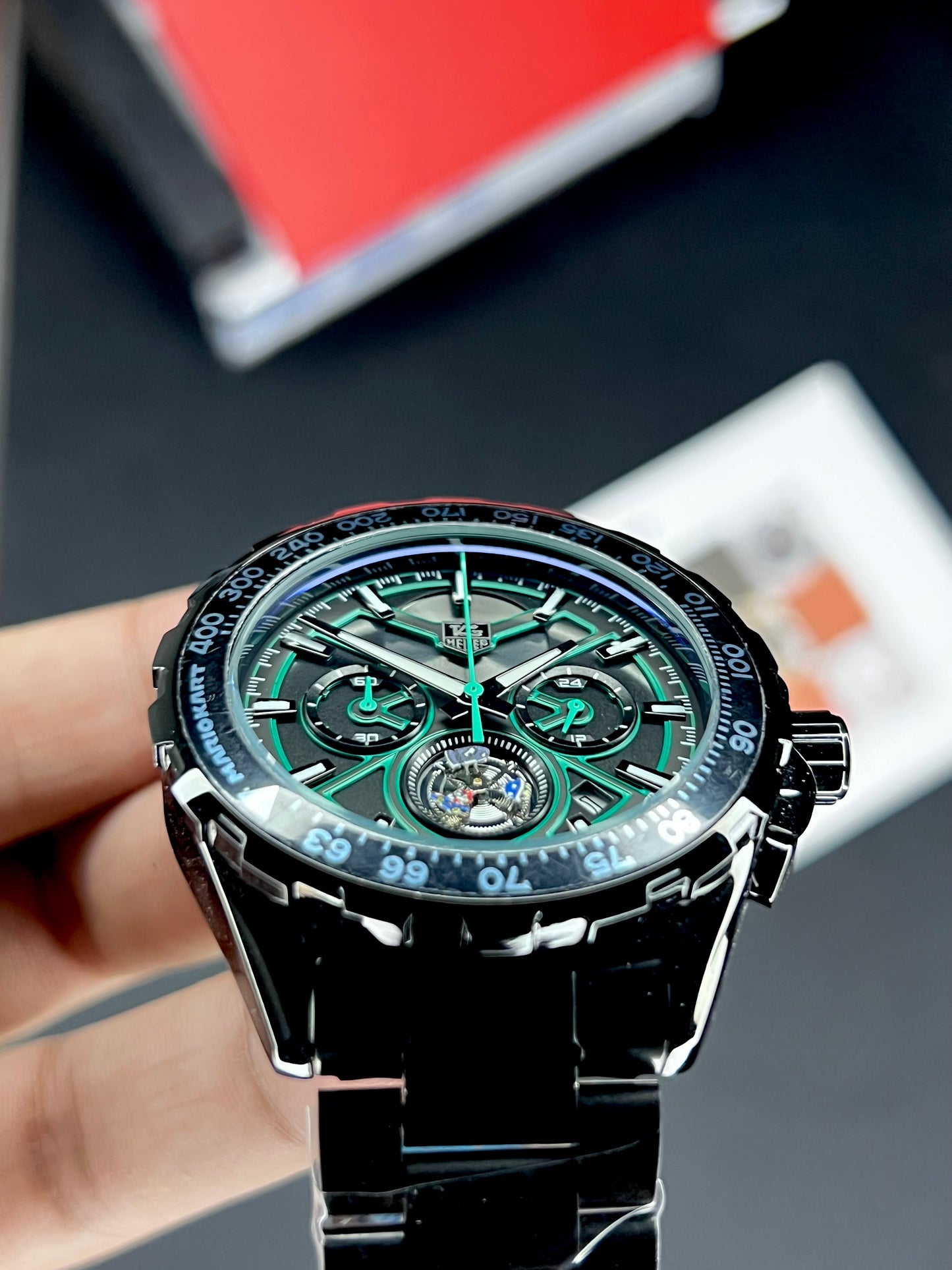 Tag Ori Green Black Body