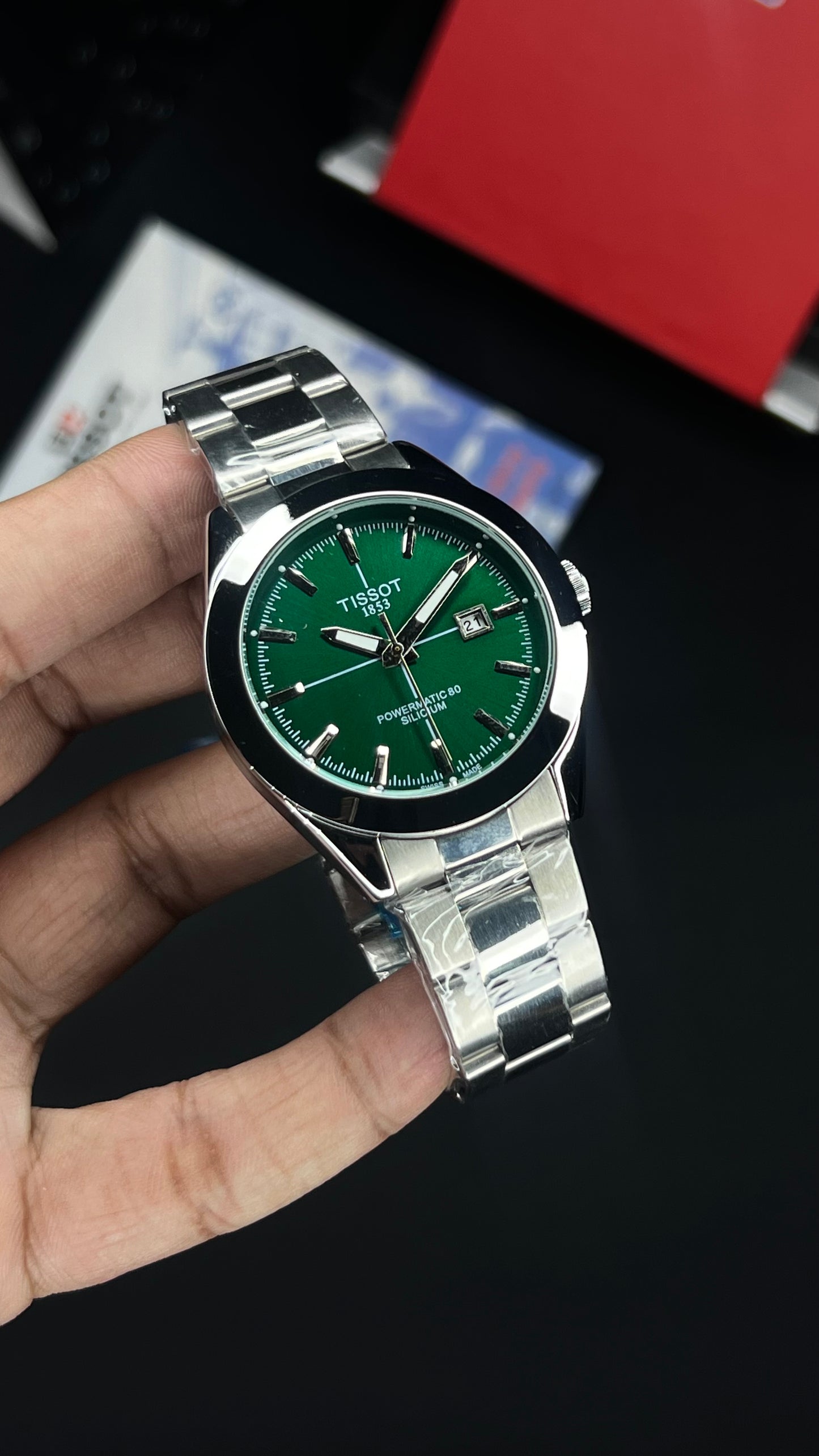 TT-1853 Emerald Green