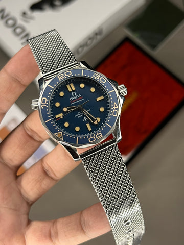 Omega Diver 300 Shepherd Chain Blue 007 edition
