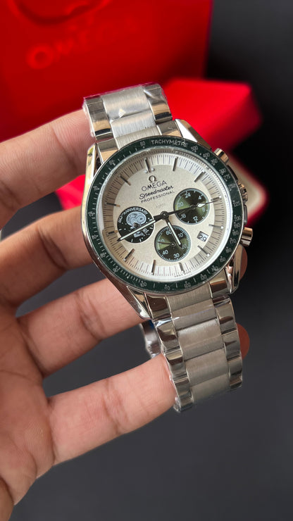 Omg Speedmaster Snoopy edt. ( Olive Green)