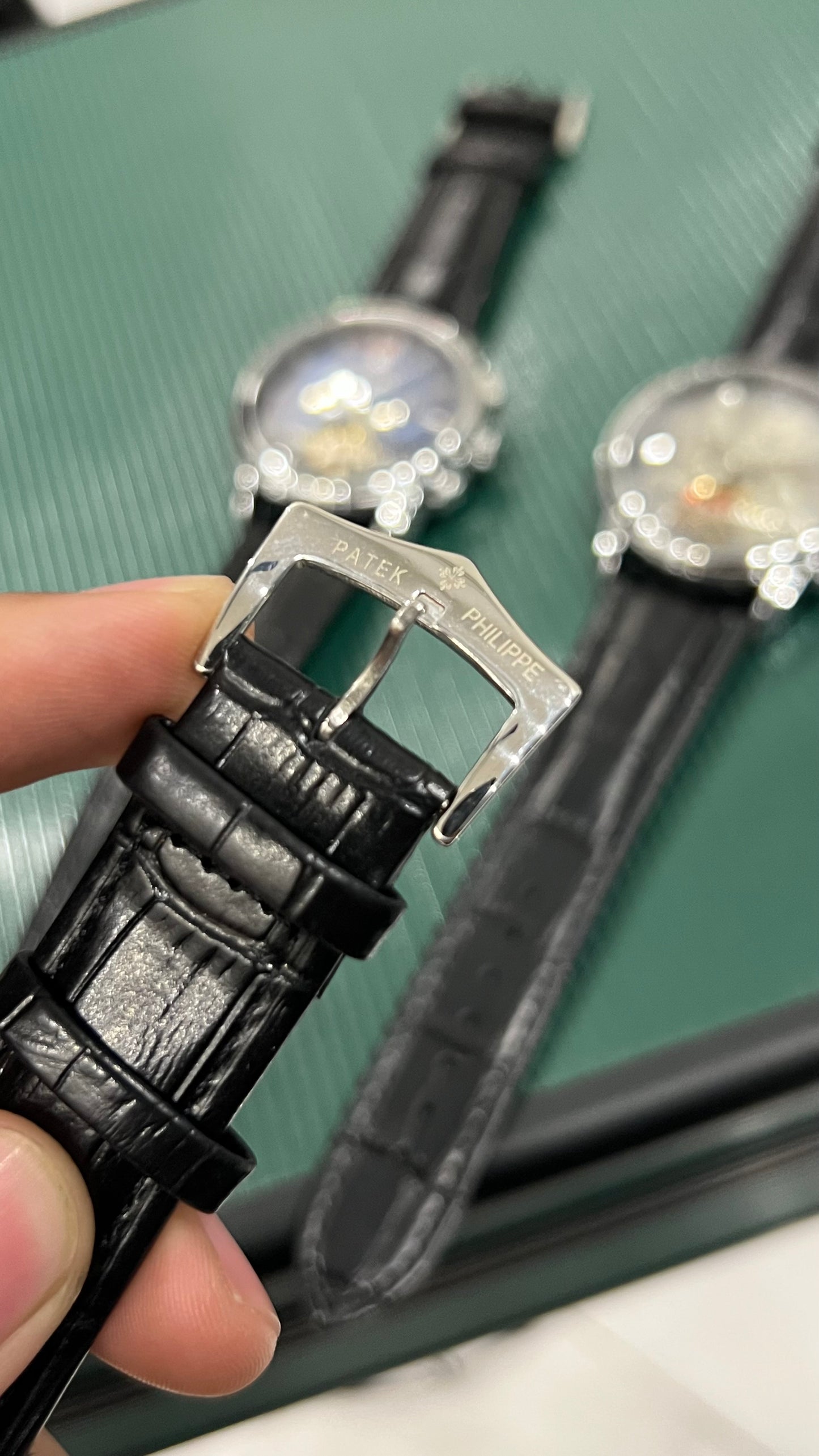 Patek Phillip Auto ( Grey )