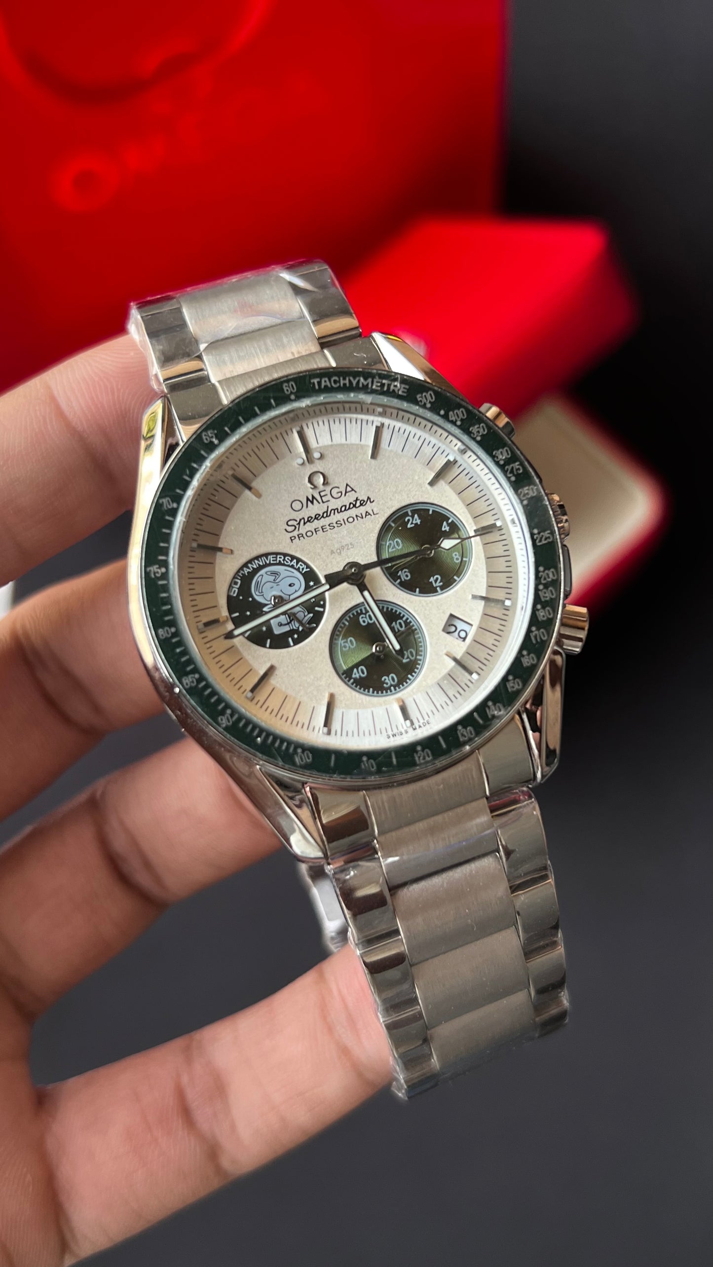 Omg Speedmaster Snoopy edt. ( Olive Green)