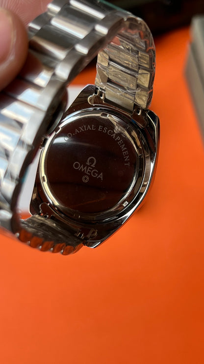 Omega Seamaster ( Orange Needle )