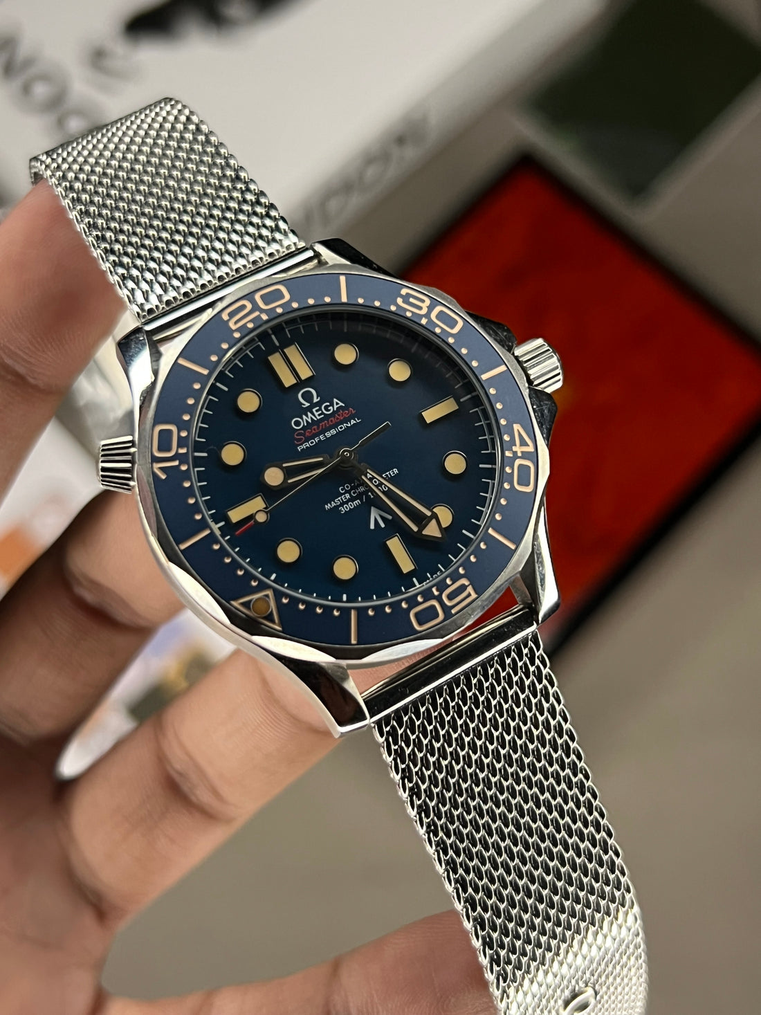 Omega Diver 300 Shepherd Chain Blue 007 edition