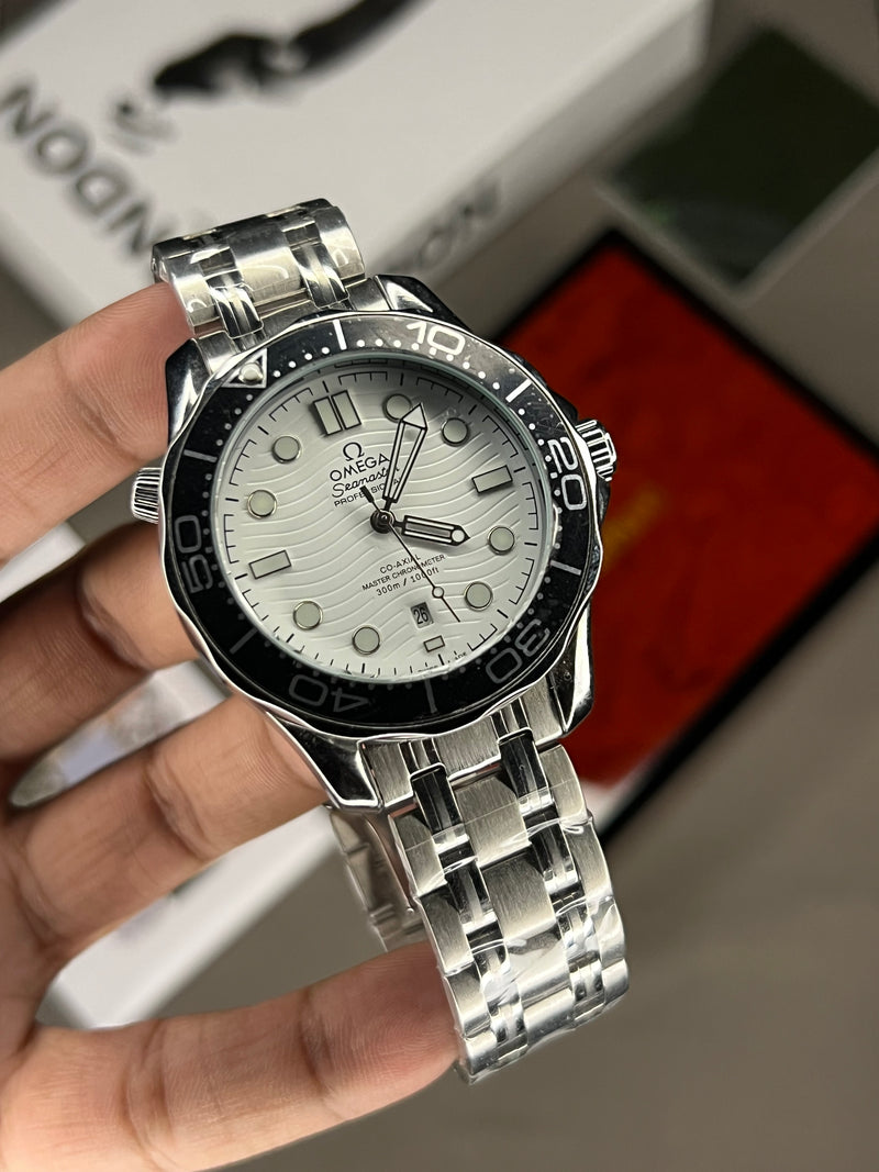Omega Seamaster Diver 300M White