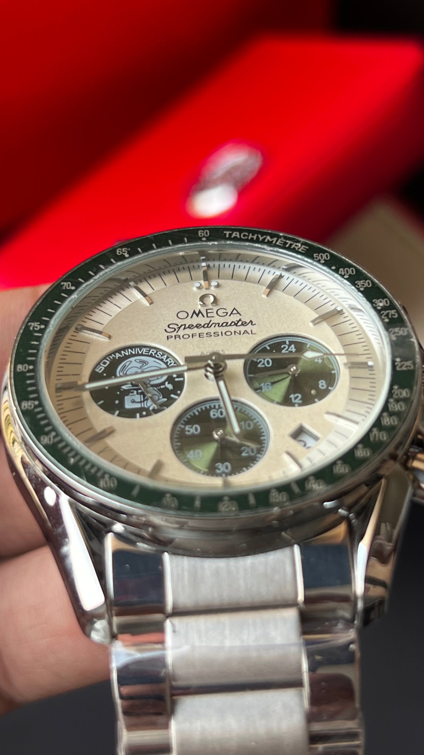 Omg Speedmaster Snoopy edt. ( Olive Green)