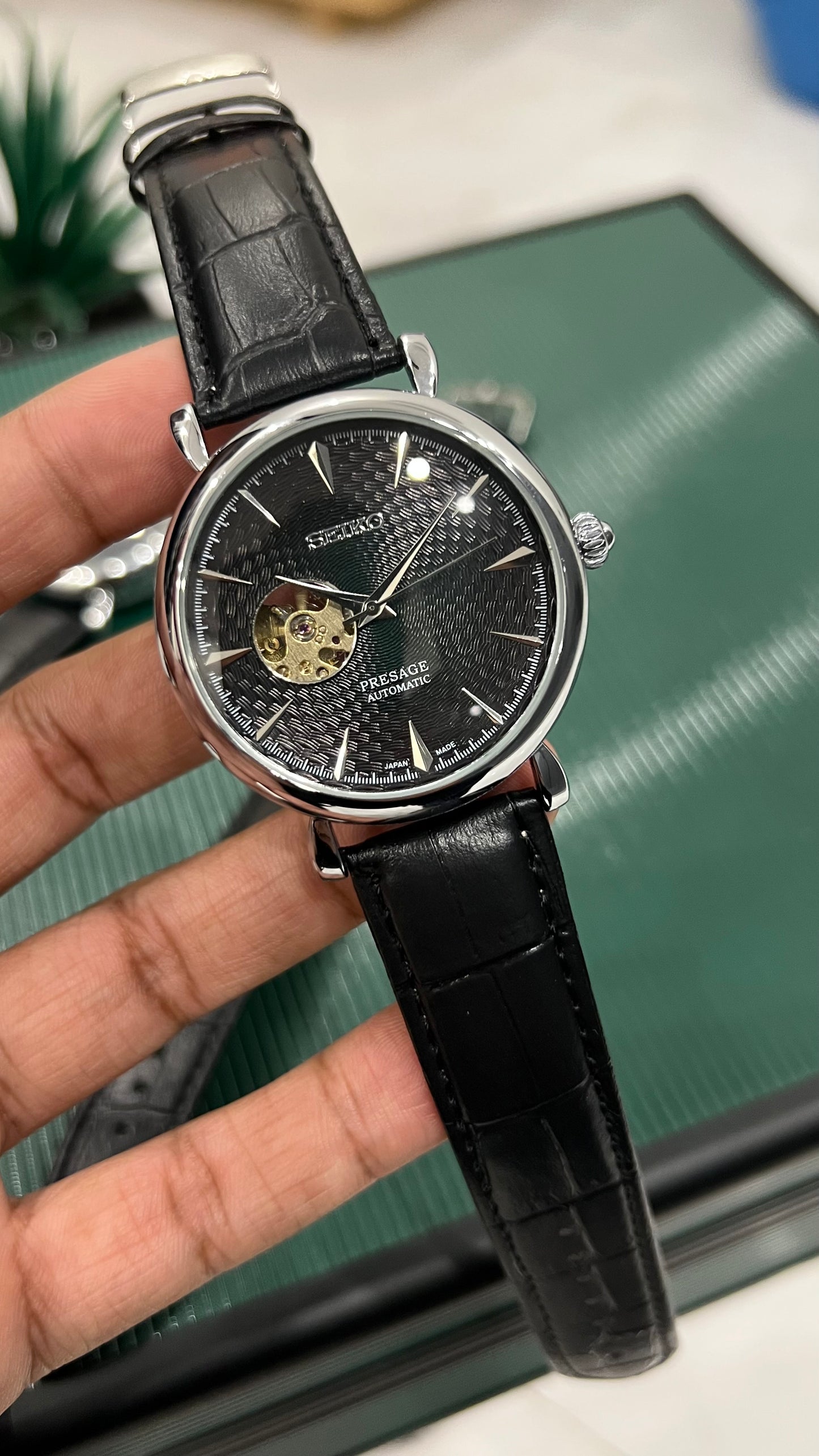 Seikho Presage Openheart ( Black)