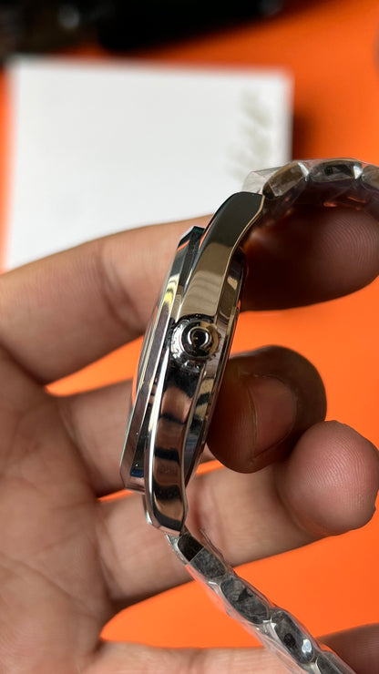 Omega Seamaster ( Orange Needle )