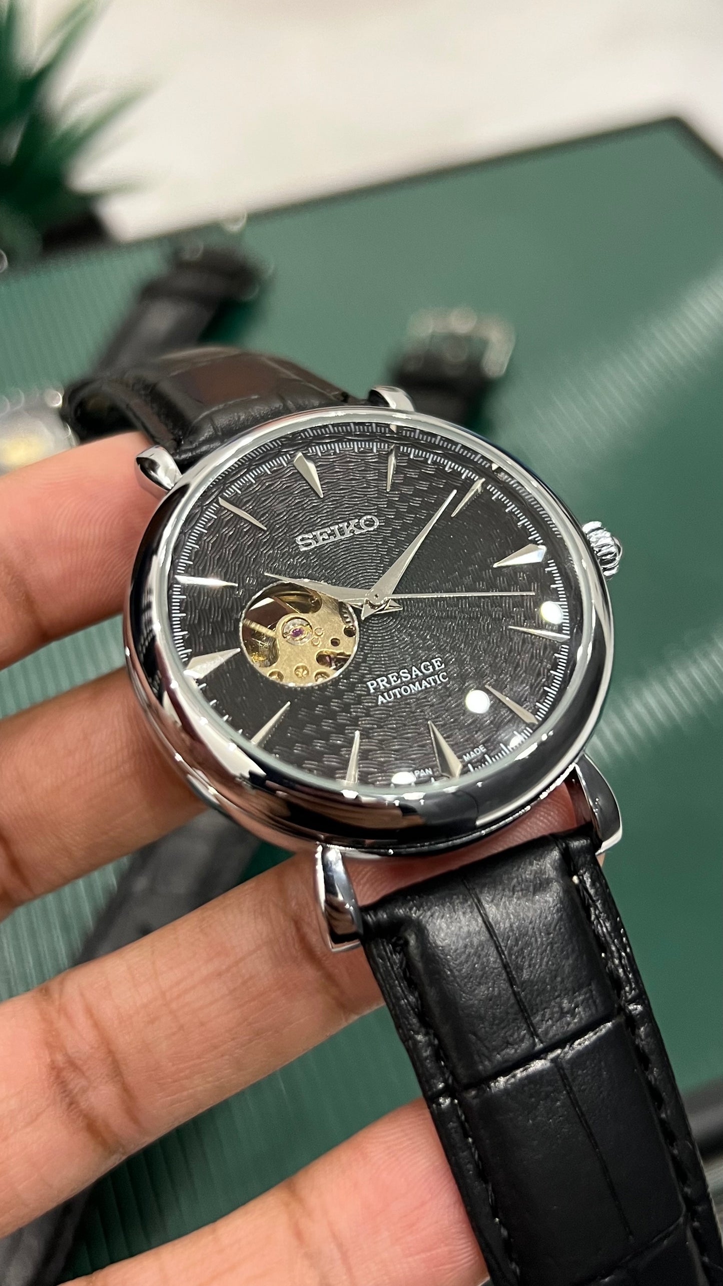 Seikho Presage Openheart ( Black)